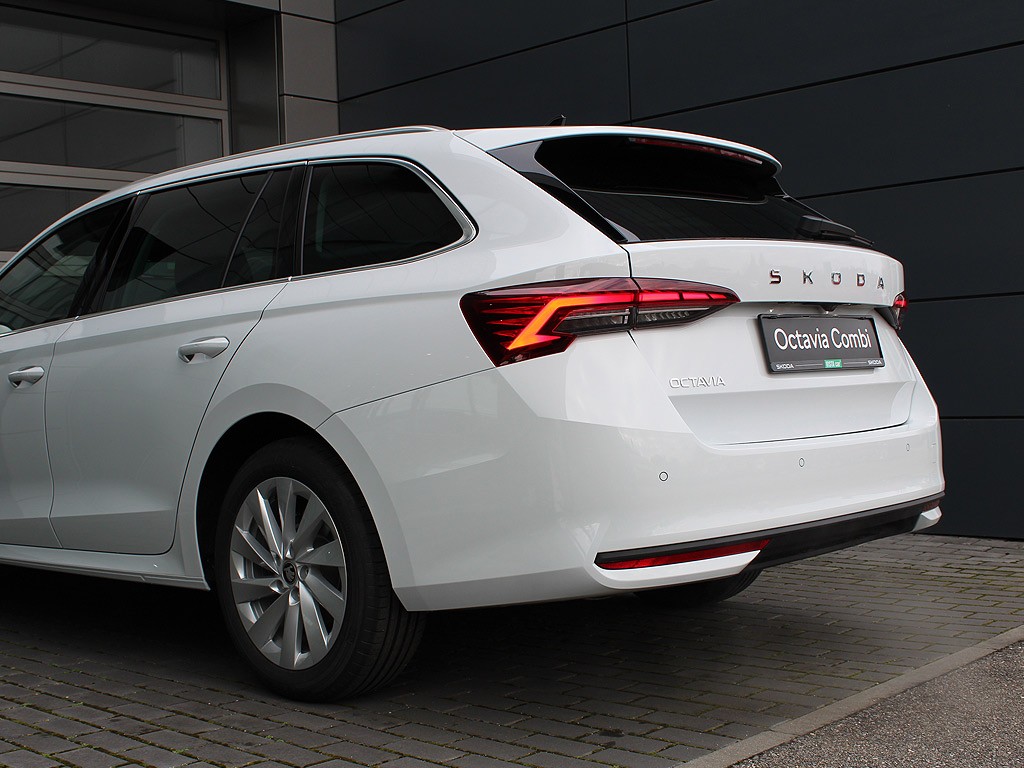 Škoda Octavia Combi 2,0TDI 110kW 7-stup. DSG Top Selection