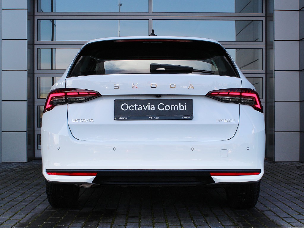 Škoda Octavia Combi 1,5TSI 110kW m-HEV 7-stup. DSG Selection