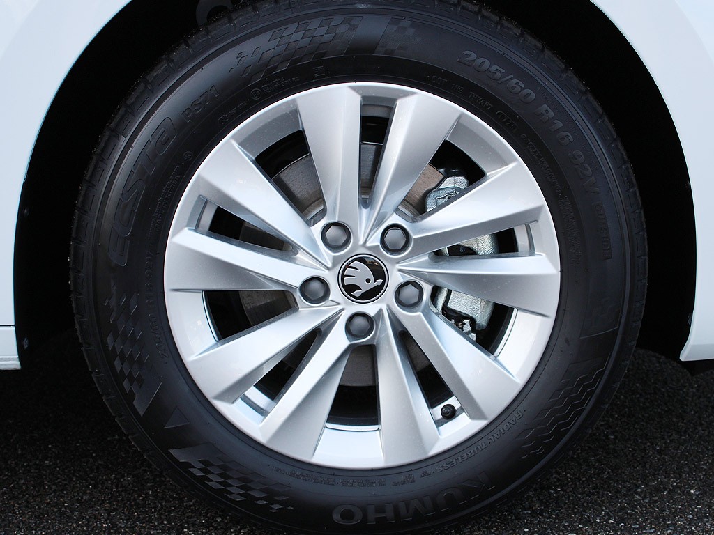 Škoda Octavia Combi 1,5TSI 110kW m-HEV 7-stup. DSG Selection