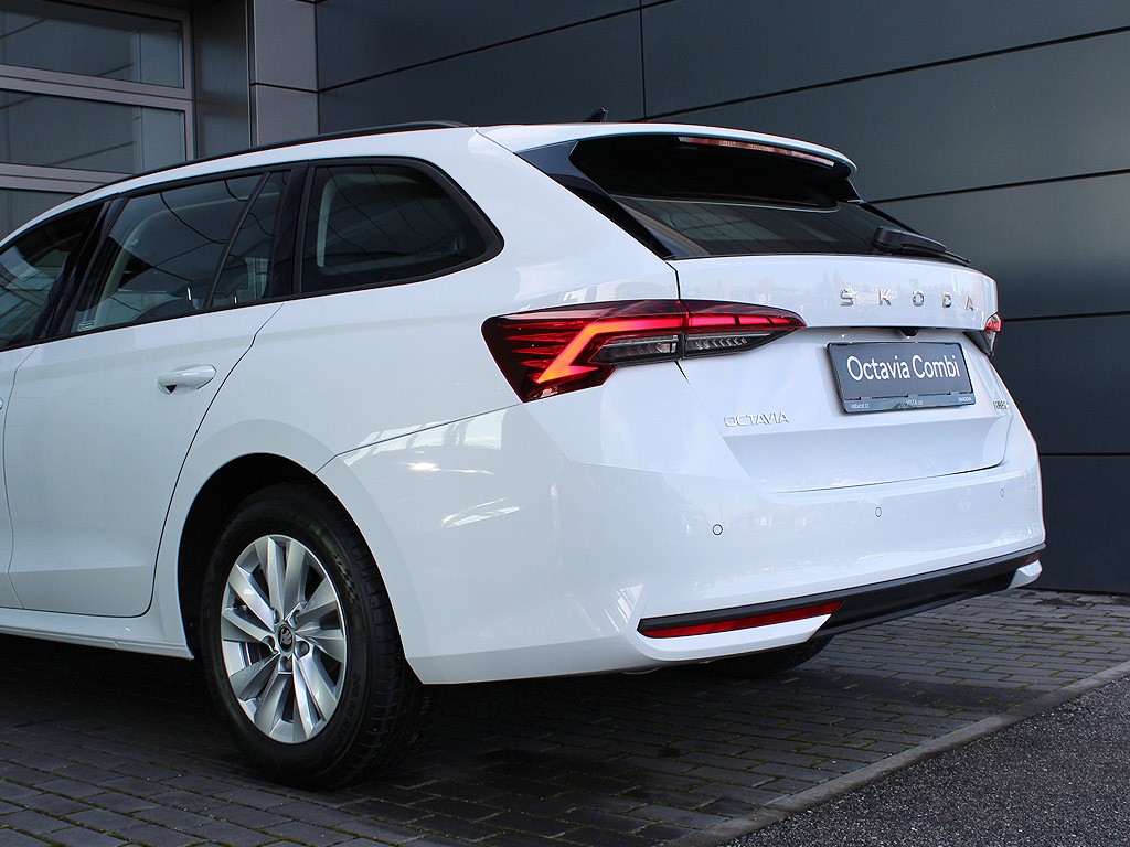 Škoda Octavia Combi 1,5TSI 110kW m-HEV 7-stup. DSG Selection
