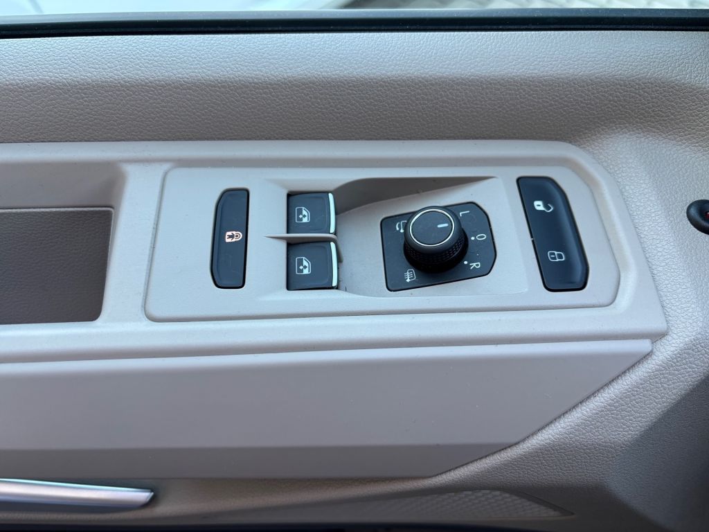 Volkswagen Multivan Akční Long Life 2,0 TSI / 150 kW DSG