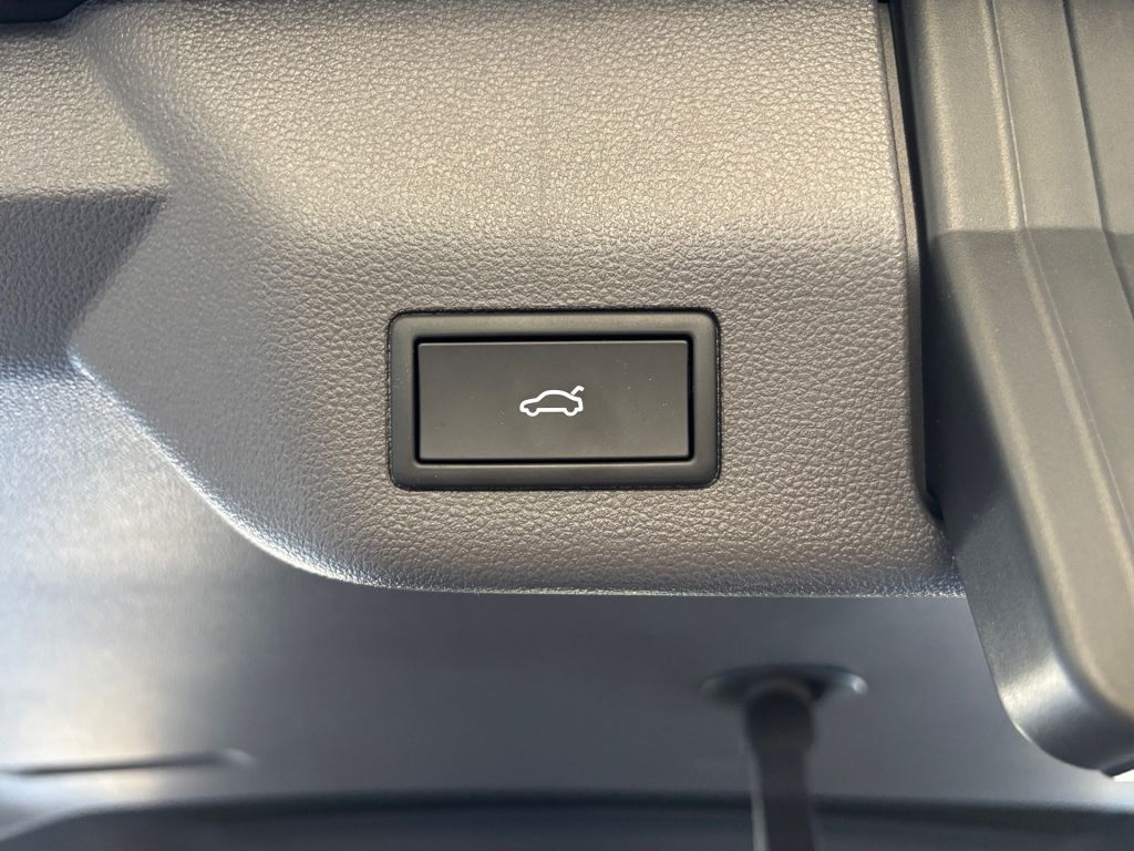 Volkswagen Multivan Akční Long Life 2,0 TSI / 150 kW DSG