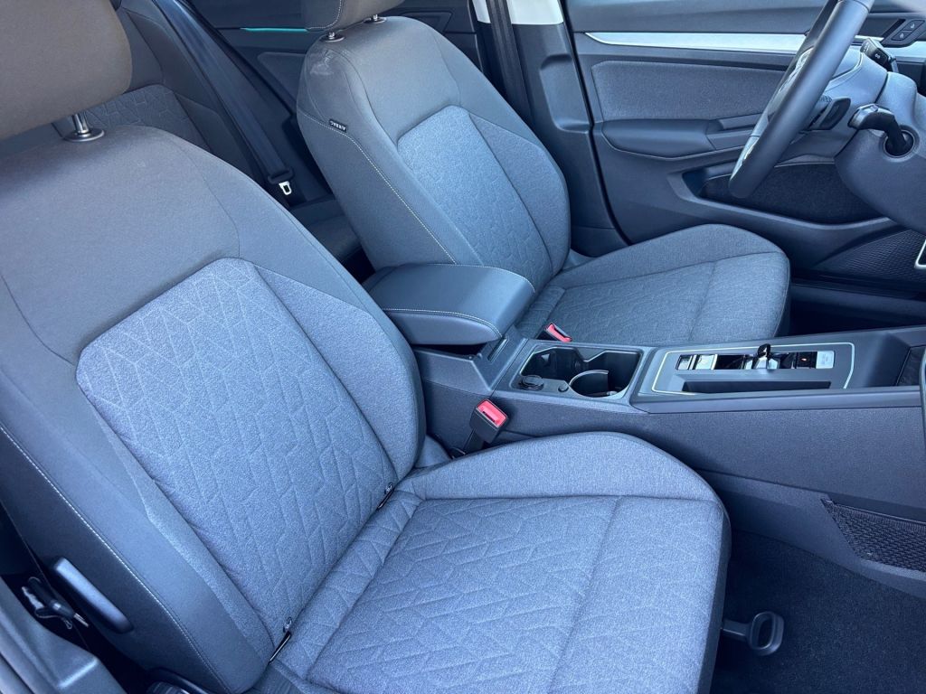 Volkswagen Golf 1,5 TSI / 150 kW eHybrid People DSG