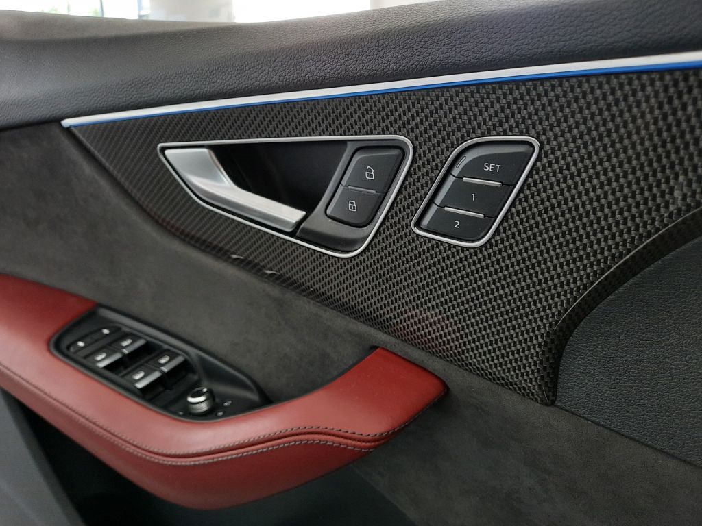 Audi SQ7 4.0 TDI quattro (320kW/435k) Tiptonic, 7míst
