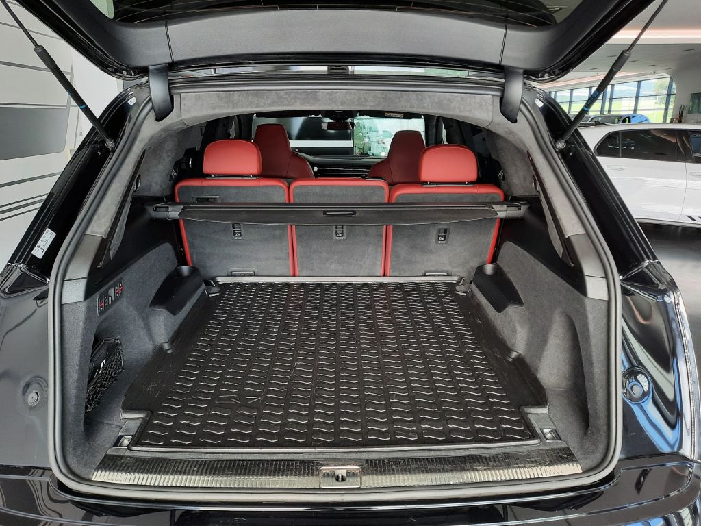 Audi SQ7 4.0 TDI quattro (320kW/435k) Tiptonic, 7míst