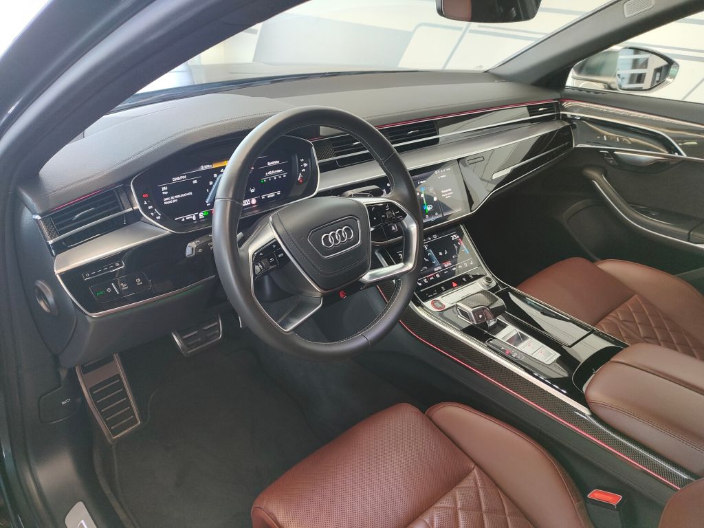 Audi S8 4.0 TFSI quattro (420kW/572k) Tiptronic