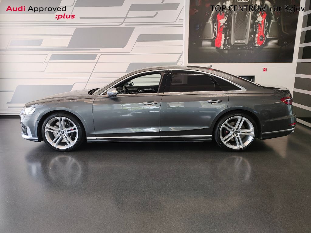 Audi S8 4.0 TFSI quattro (420kW/572k) Tiptronic