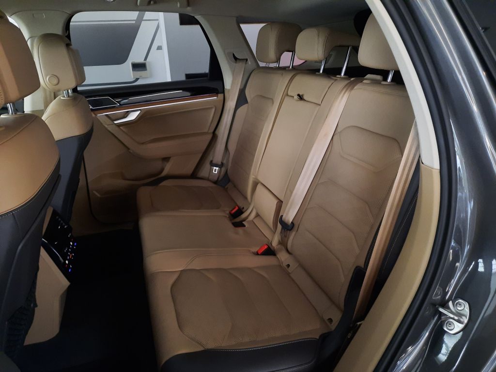 Volkswagen Touareg 3.0 TDI 4Motion (210kW286k) Tiptronic