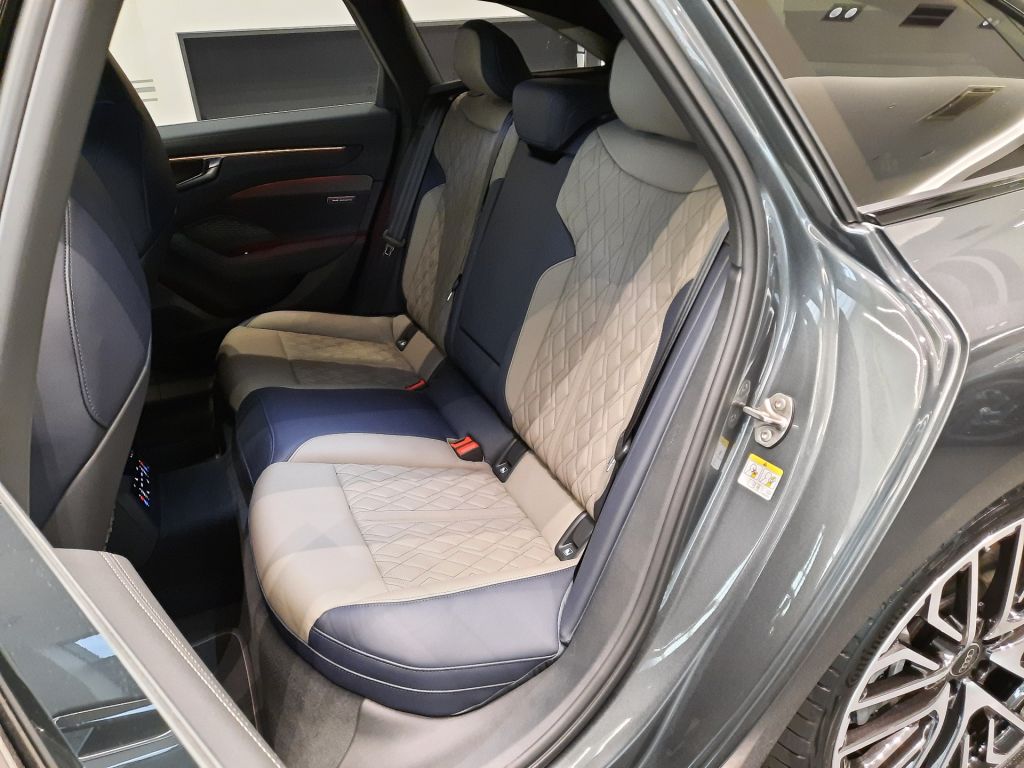Audi A6 Avant 3.0 TFSI quattro (270kW/367k), S Tronic, S Line