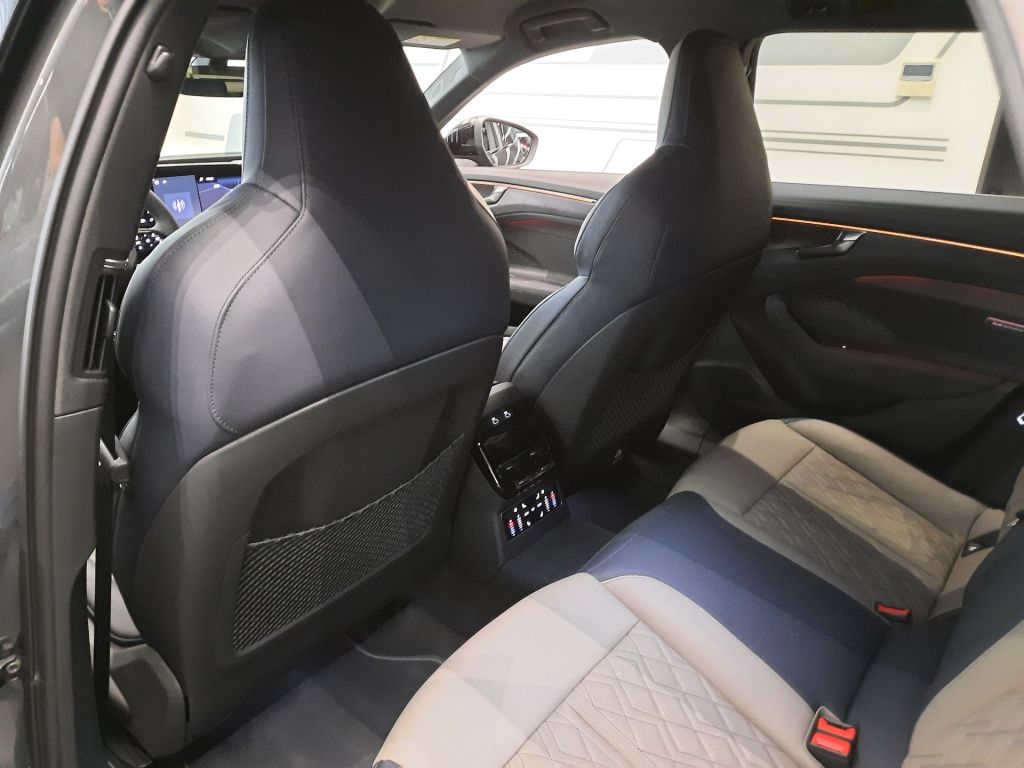 Audi A6 Avant 3.0 TFSI quattro (270kW/367k), S Tronic, S Line
