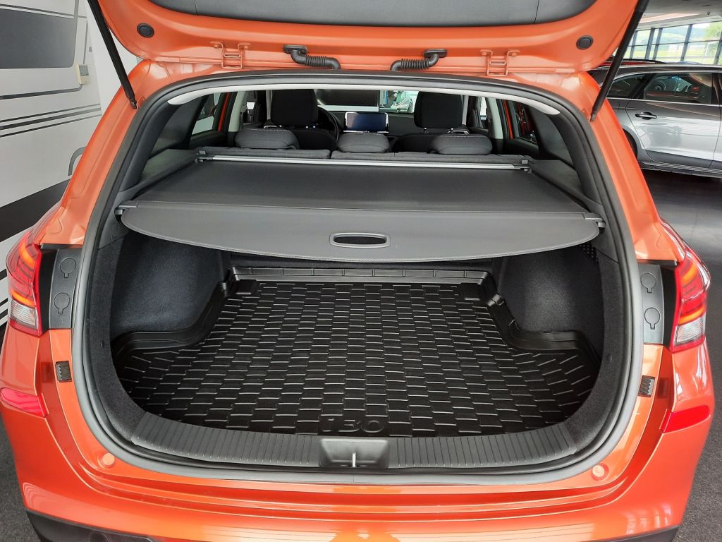 Hyundai i30 WG 1.5i (70kW/95k) Smart