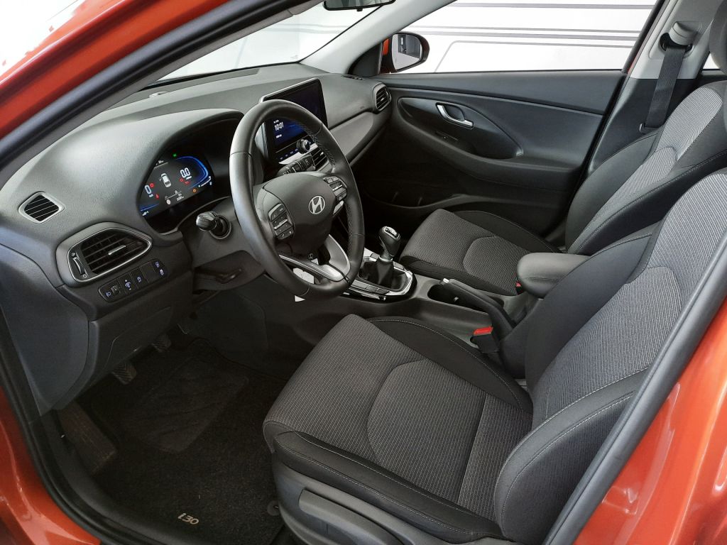 Hyundai i30 WG 1.5i (70kW/95k) Smart