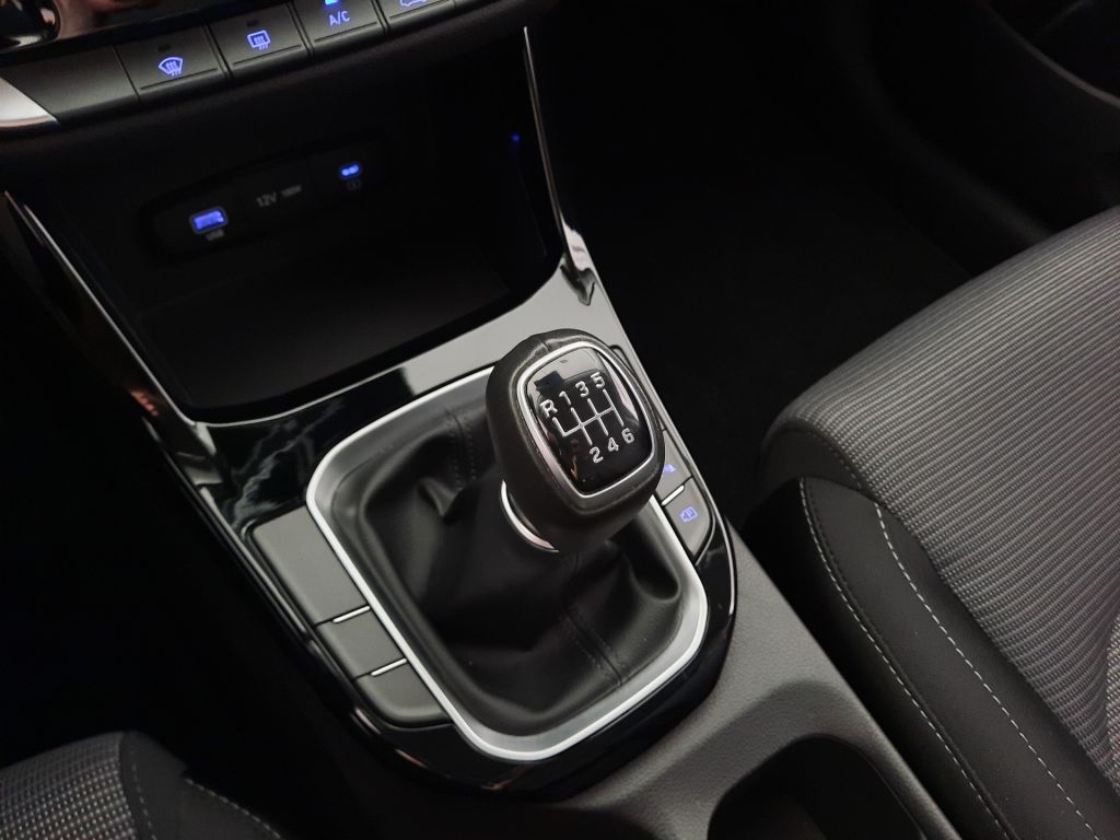 Hyundai i30 WG 1.5i (70kW/95k) Smart