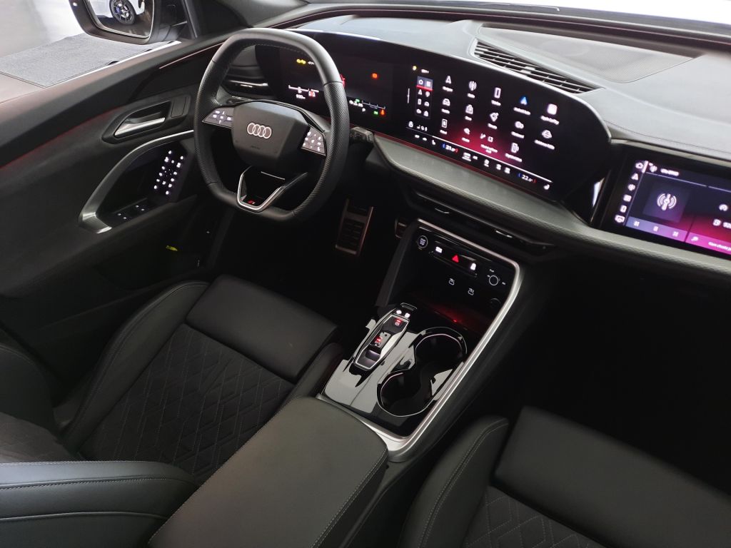 Audi Q5 2.0 TDI quattro (150kW/204k) STR, S line
