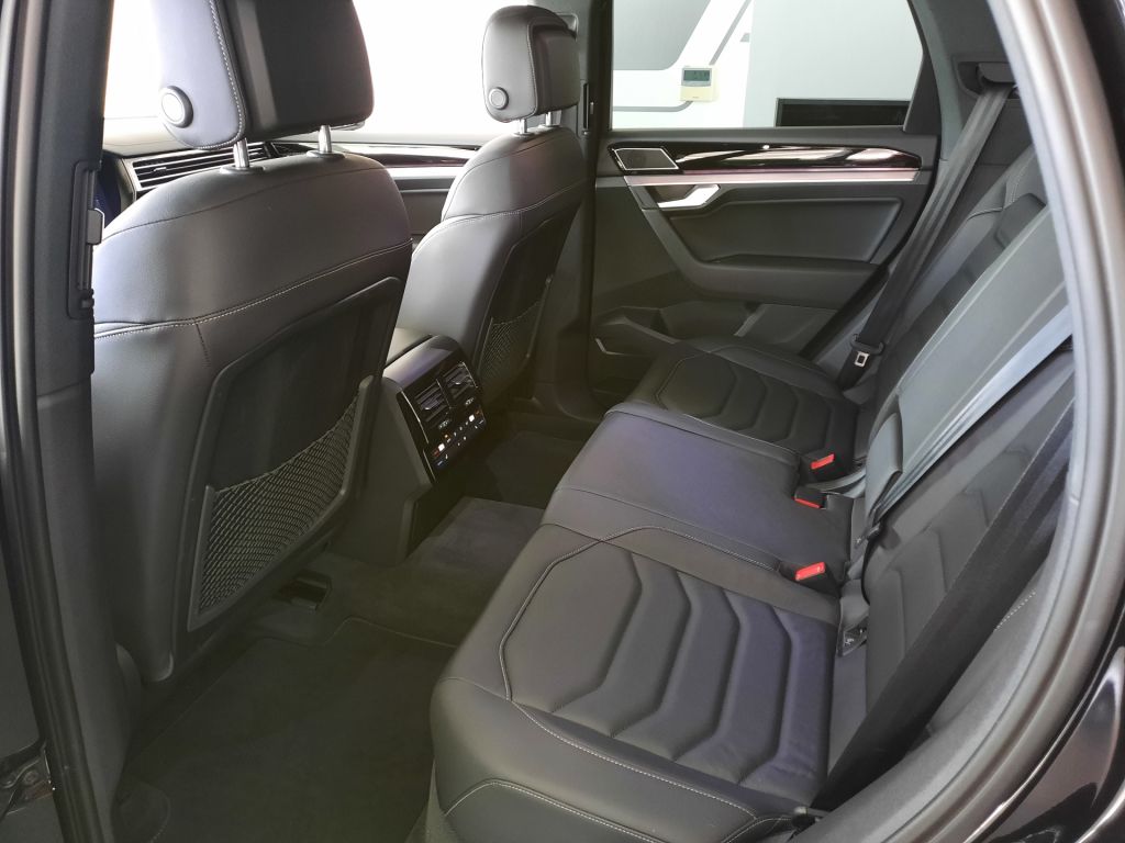 Volkswagen Touareg 3.0 TDI R-Line 4Motion (210kW/286k) Tiptronic