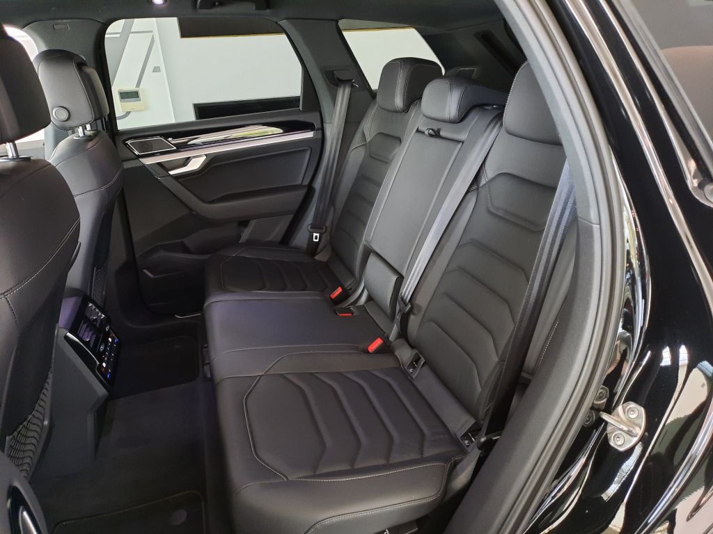 Volkswagen Touareg 3.0 TDI R-Line 4Motion (210kW/286k) Tiptronic