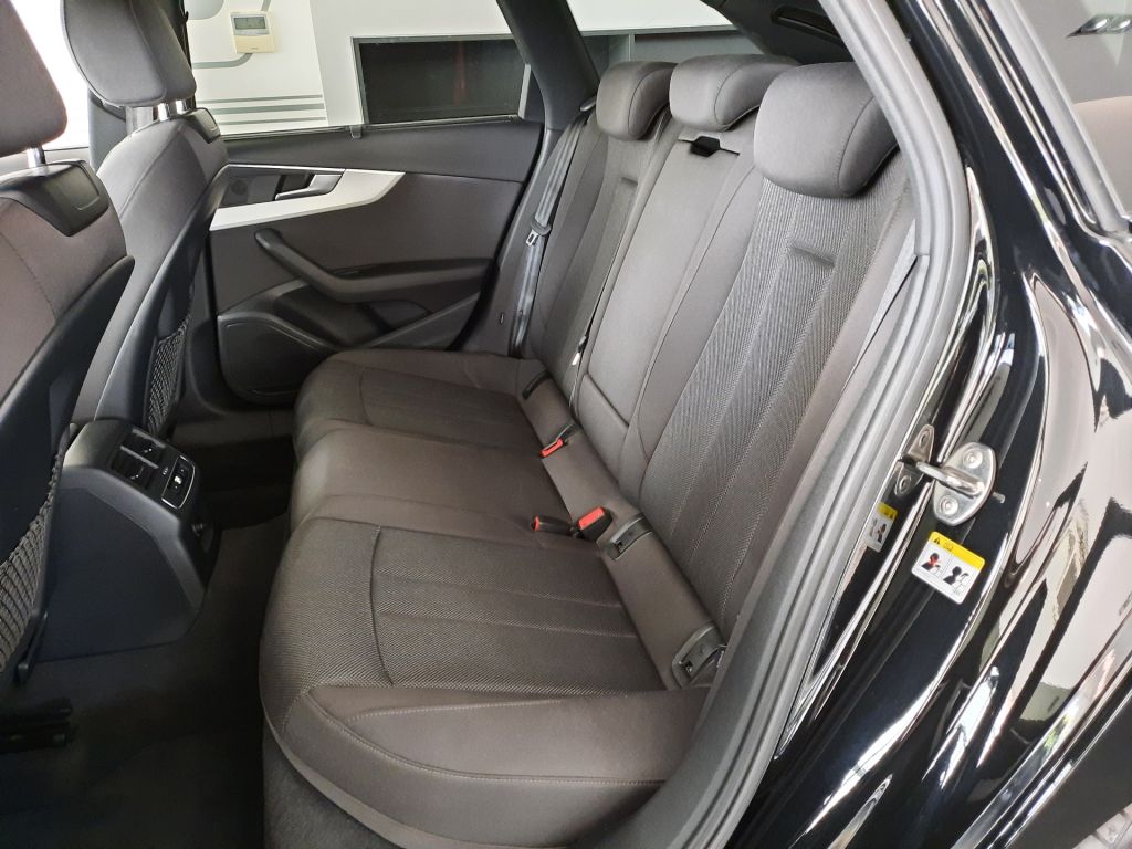 Audi A4 Avant 45 TFSI quattro (195kW/265k) S Tronic