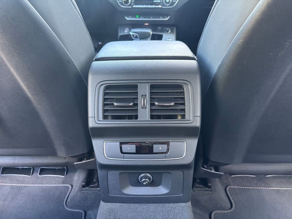 Audi Q5 2,0 TSI / 220 kW S LINE QUATTRO DSG PHEV