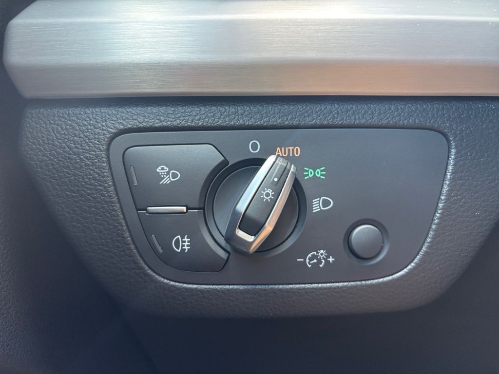 Audi Q5 2,0 TSI / 220 kW S LINE QUATTRO DSG PHEV