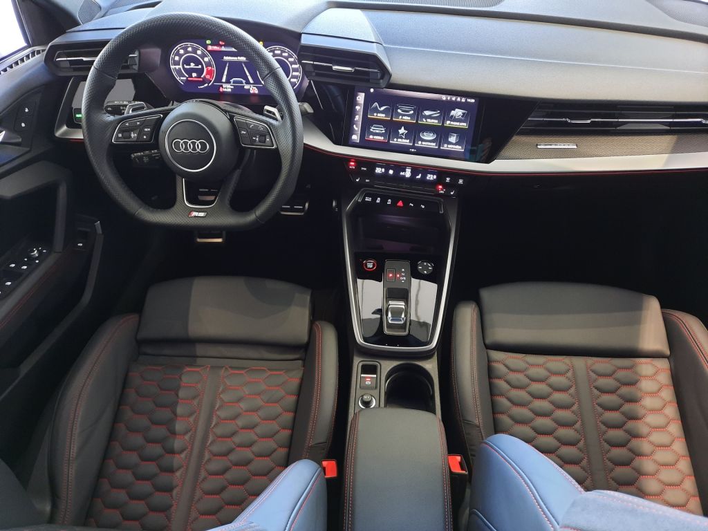 Audi RS3 Sportback 2.5 TFSI quattro (294kW/400k)