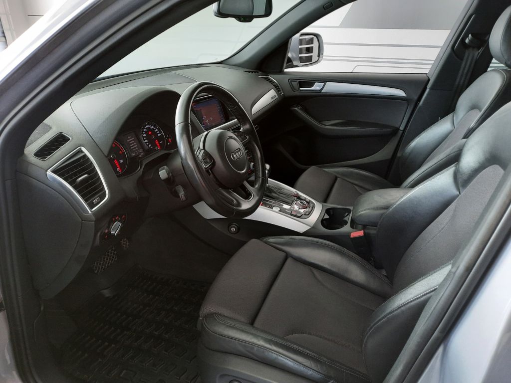 Audi Q5 2.0 TDI quattro (140kW/190k) S tronic, S line