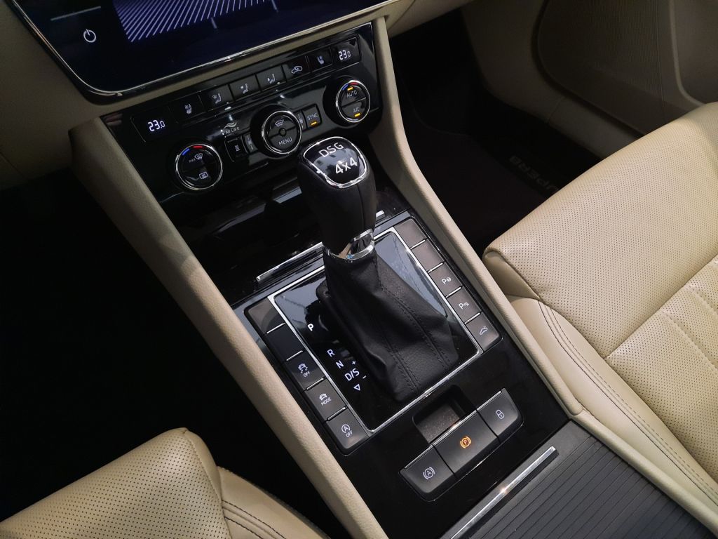 Škoda Superb Laurin&Klement 2.0 TSI 4x4 (200kW/272k) DSG