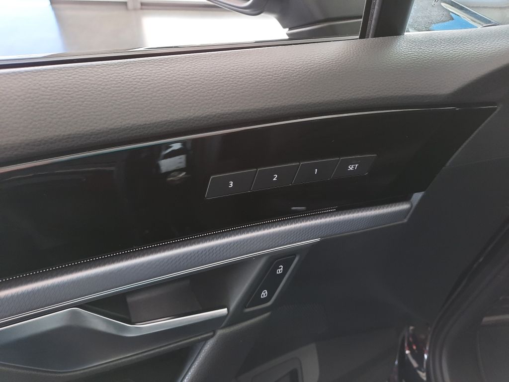 Volkswagen Touareg R-Line 3.0 TDI 4Motion (210kW/285k) Tiptronic