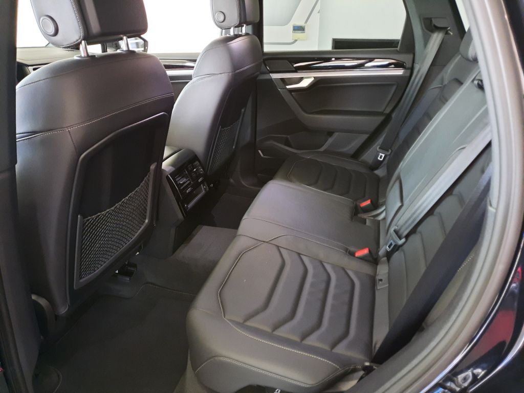 Volkswagen Touareg R-Line 3.0 TDI 4Motion (210kW/285k) Tiptronic