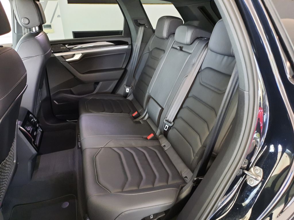 Volkswagen Touareg R-Line 3.0 TDI 4Motion (210kW/285k) Tiptronic