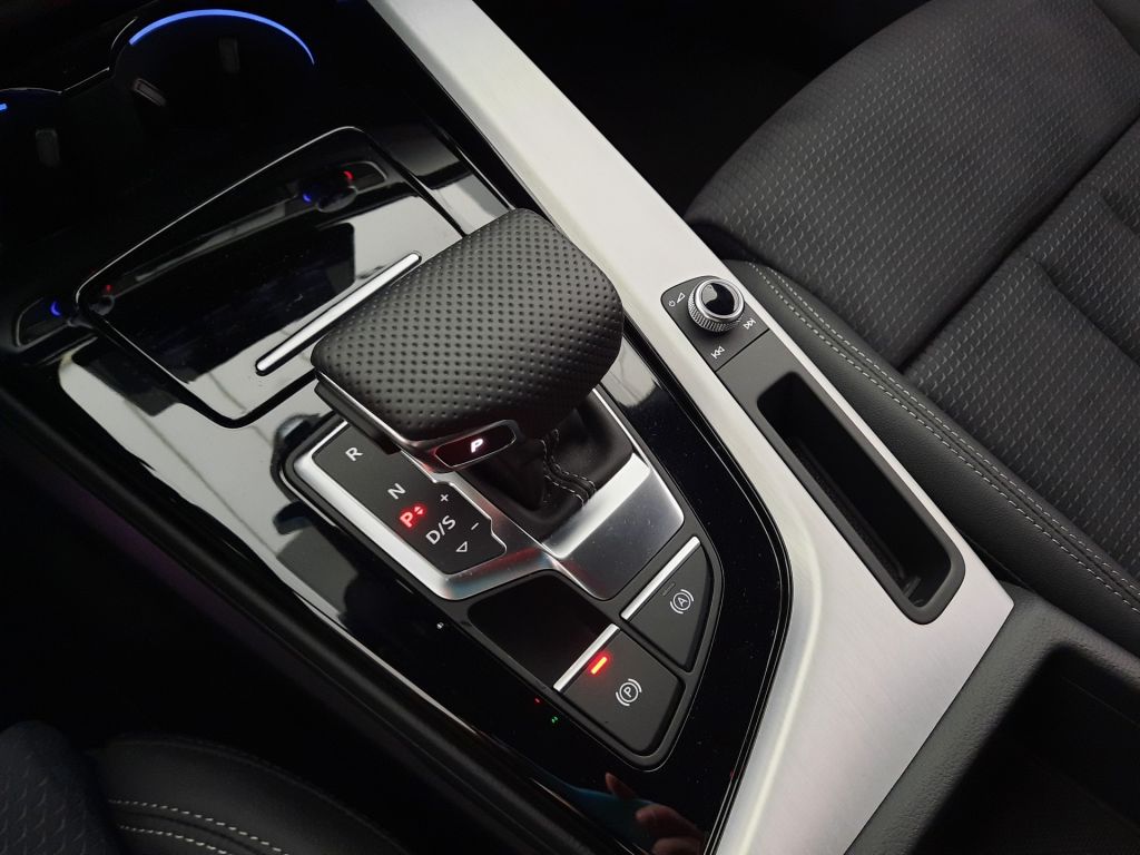 Audi A4 Avant 40 TDI quattro (150kW/204k) S tronic, S line