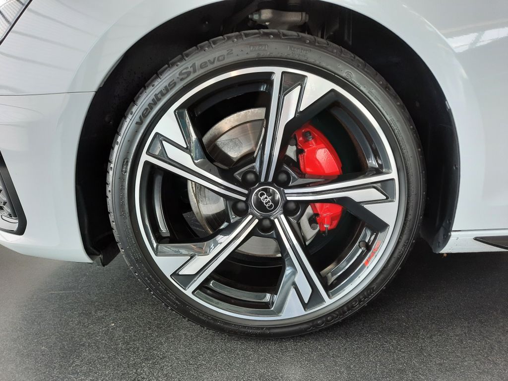 Audi A4 Avant 40 TDI quattro (150kW/204k) S tronic, S line