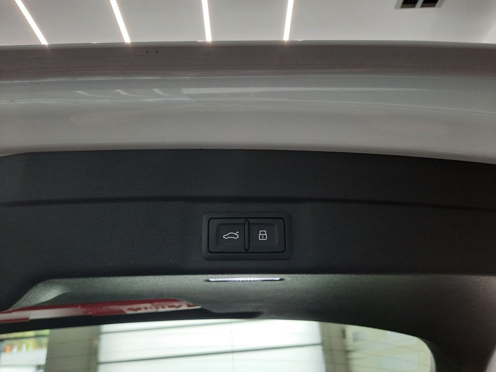 Audi A6 Avant S-Line 3.0 TFSI quattro (270kW/367k) STR