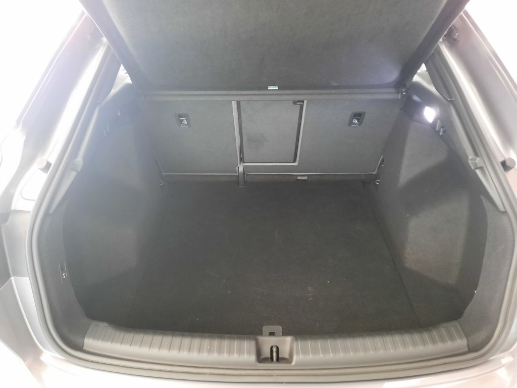 Audi Q4 e-tron 40 Sportback (150kW/204k)