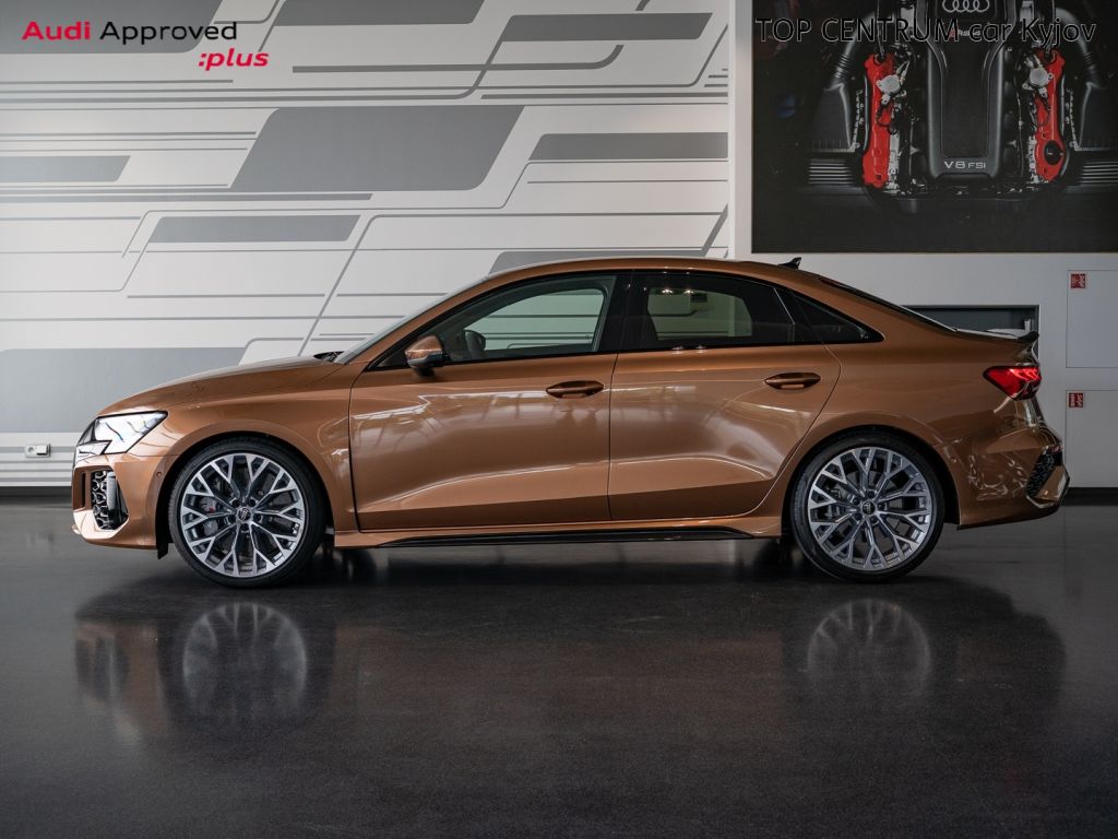 Audi RS3 2.5 TFSI quattro (294kW/400k) Limuzína