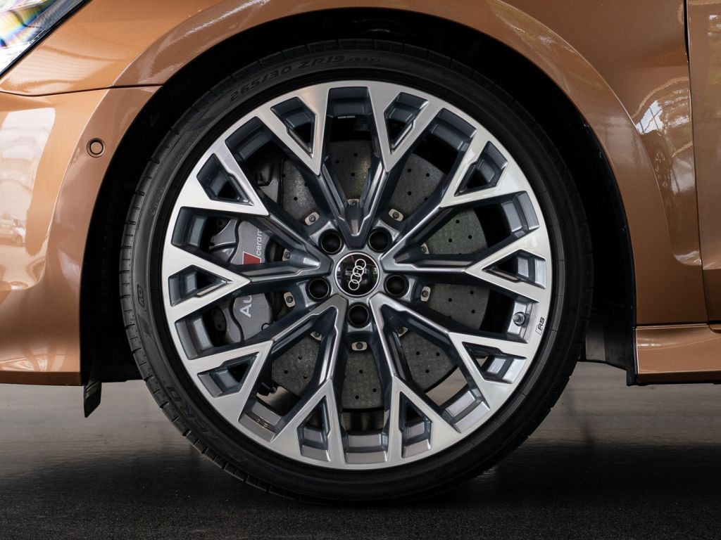 Audi RS3 2.5 TFSI quattro (294kW/400k) Limuzína