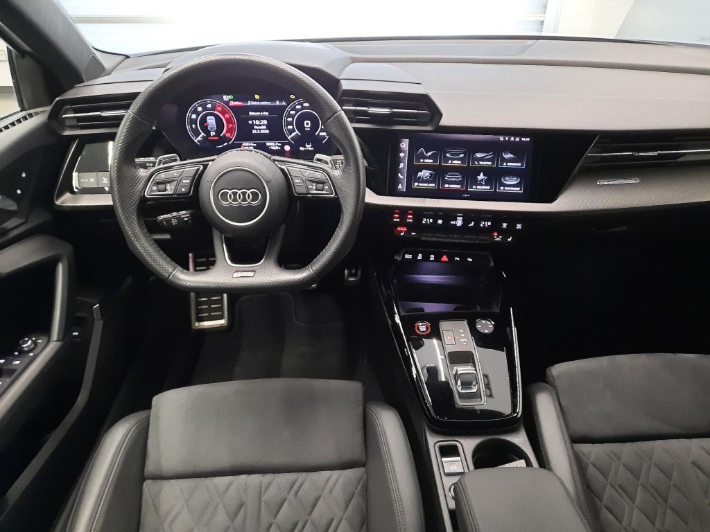Audi RS3 Sportback 2.5 TFSI quattro (294kW/400k) S Tronic