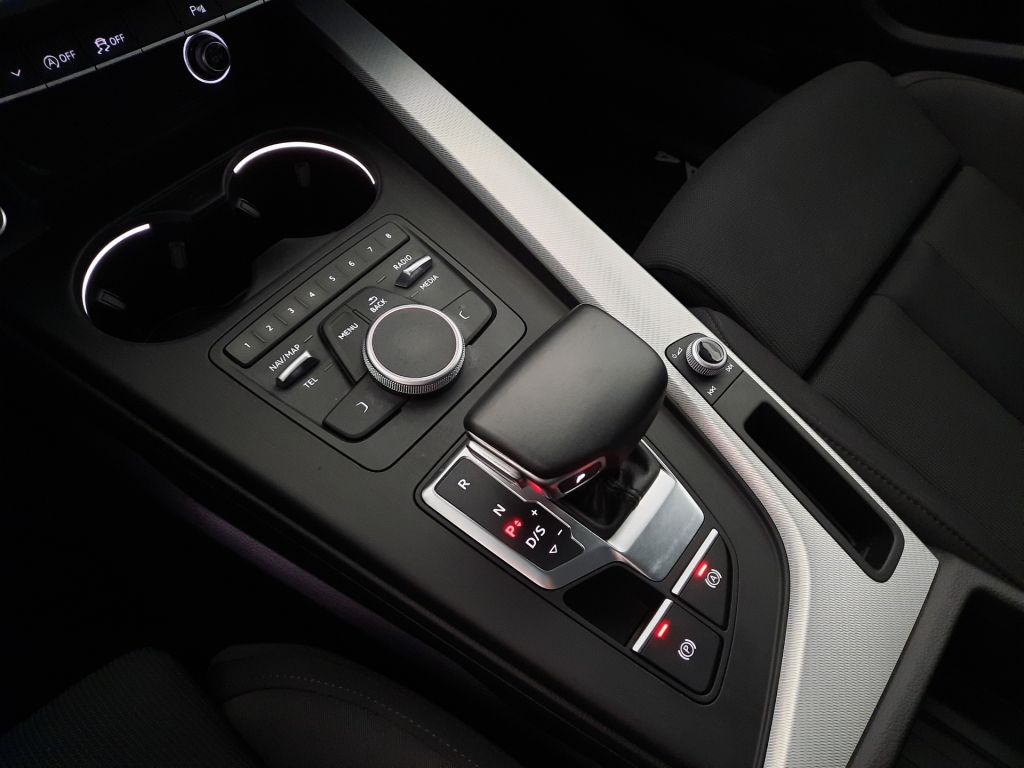 Audi A4 2.0 TFSI quattro (185kW/252k) S Tronic